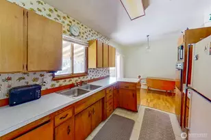 16055 SE 135th St, Renton, WA 98059 - Photo 11