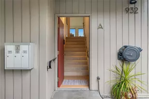 924 W Emerson St, Seattle, WA 98119 - Photo 3