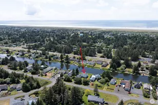 393 Canal Dr SE, Ocean Shores, WA 98569 - Photo 23