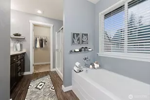 3675 Halsey Ln, Bremerton, WA 98310 - Photo 11