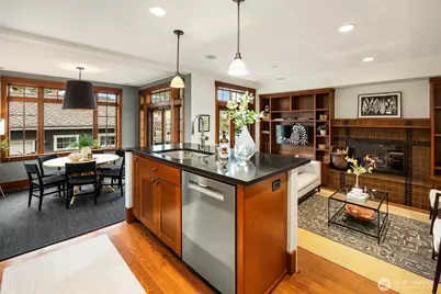 1632 35th Avenue, Seattle, WA 98122 - Photo 9