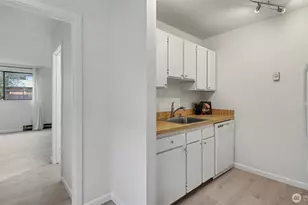 421 Wells Ave S, Renton, WA 98057 - Photo 11