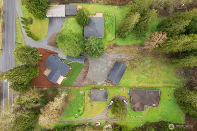 10611 Jovita Boulevard E, Edgewood, WA 98372 - Photo 37