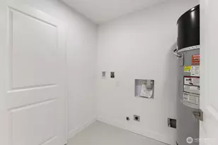 10611 Jovita Blvd E, Edgewood, WA 98372 - Photo 25