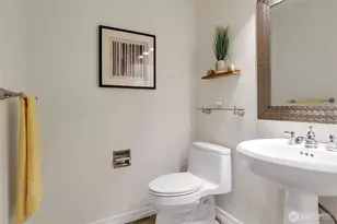 2746 60th Ave SW, Seattle, WA 98116 - Photo 7