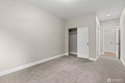 2011 Sumner Tapps Highway E, Bonney Lake, WA 98391 - Photo 15