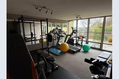 4561 Lake Washington Boulevard NE #102, Kirkland, WA 98033 - Photo 23