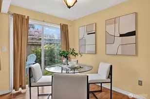 12251 SE 59th St, Bellevue, WA 98006 - Photo 7