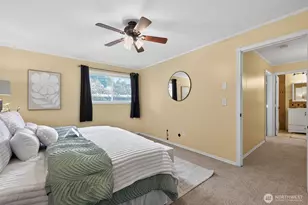 12251 SE 59th St, Bellevue, WA 98006 - Photo 19