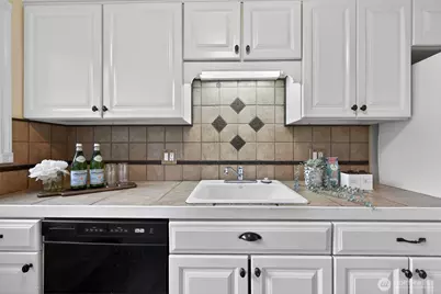 12251 SE 59th Street #102, Bellevue, WA 98006 - Photo 11