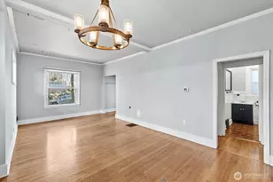 1721 3rd Ave N, Seattle, WA 98109 - Photo 9