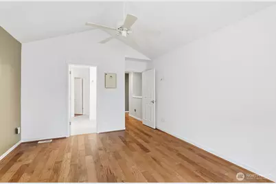 15650 NE 95th Way #71, Redmond, WA 98052 - Photo 17