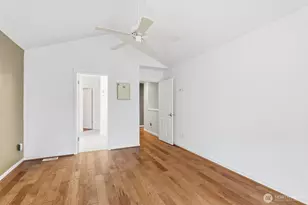 15650 NE 95th Way, Redmond, WA 98052 - Photo 17