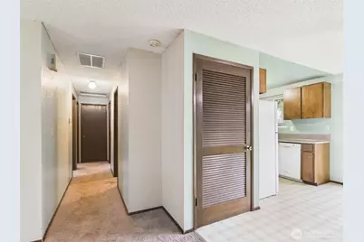 8911 14th Place SE, Lake Stevens, WA 98258 - Photo 11