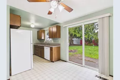 8911 14th Place SE, Lake Stevens, WA 98258 - Photo 9