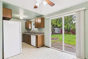 8911 14th Pl SE, Lake Stevens, WA 98258 - Photo 9