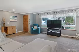 5110 27th St E, Fife, WA 98424 - Photo 11