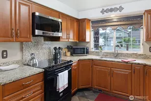 5110 27th St E, Fife, WA 98424 - Photo 15