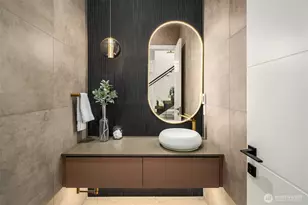 10656 Woodhaven Ln, Bellevue, WA 98004 - Photo 15