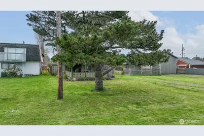 209 5th Street NE, Long Beach, WA 98631 - Photo 11