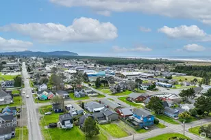 209 5th St NE, Long Beach, WA 98631 - Photo 15