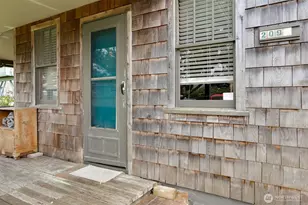 209 5th St NE, Long Beach, WA 98631 - Photo 3