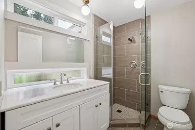 616 109th Avenue SE, Bellevue, WA 98004 - Photo 25