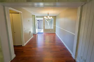 1717 150th Ave SE, Bellevue, WA 98007 - Photo 5