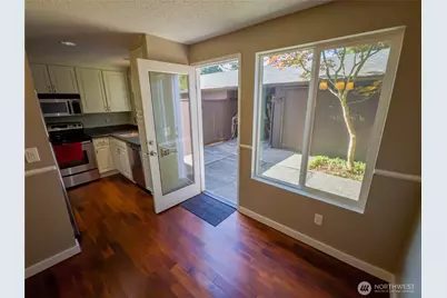 1717 150th Avenue SE #31, Bellevue, WA 98007 - Photo 7