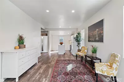 1521 E Spruce Street, Seattle, WA 98122 - Photo 1