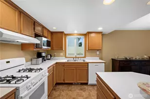 6809 77th Ave NE, Marysville, WA 98270 - Photo 9