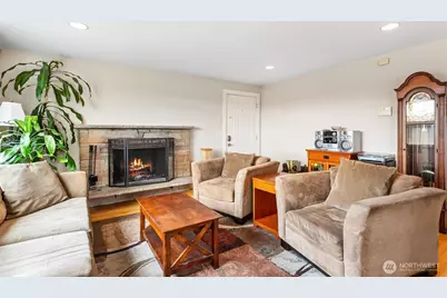 5162 S Wallace Street, Seattle, WA 98178 - Photo 5