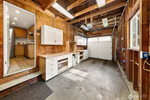 7025 25th Ave NE, Seattle, WA 98115 - Photo 11