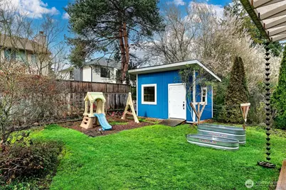 7025 25th Avenue NE, Seattle, WA 98115 - Photo 13