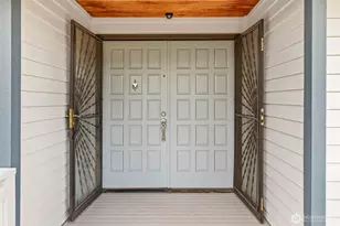 8515 129th Ave SE, Newcastle, WA 98056 - Photo 3