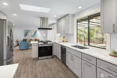 8515 129th Avenue SE, Newcastle, WA 98056 - Photo 11