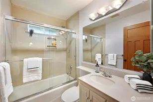 3511 NW 67th St, Seattle, WA 98117 - Photo 17