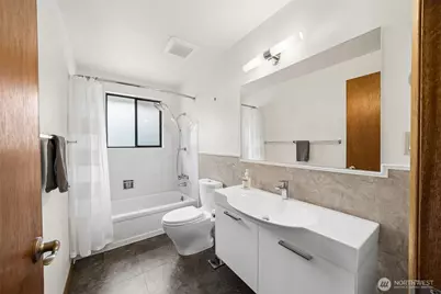 12913 Waller Road E, Tacoma, WA 98446 - Photo 23