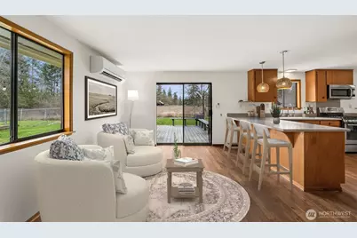 12913 Waller Road E, Tacoma, WA 98446 - Photo 9