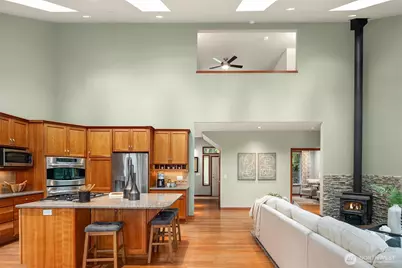 12025 210th Place SE, Issaquah, WA 98027 - Photo 15