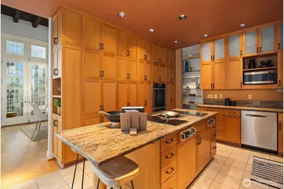 1519 3rd Avenue #801, Seattle, WA 98101 - Photo 13