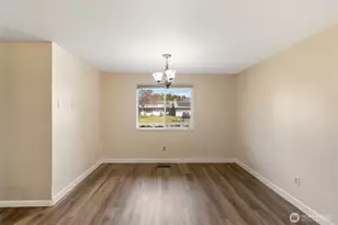 12713 NE 41st St, Vancouver, WA 98682 - Photo 9