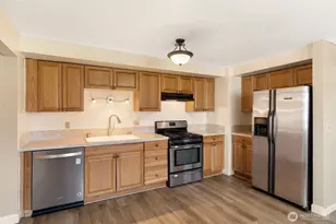 12713 NE 41st St, Vancouver, WA 98682 - Photo 7