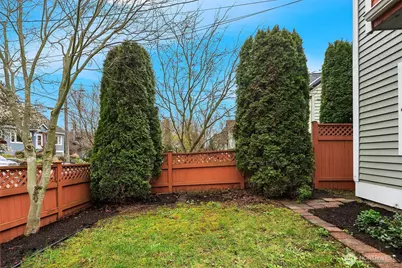 6557 6th Avenue NW, Seattle, WA 98117 - Photo 3