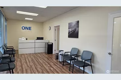 12110 Juanita Drive NE, Kirkland, WA 98034 - Photo 3