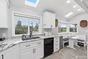 320 NW 110th St, Seattle, WA 98177 - Photo 13