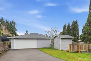 320 NW 110th St, Seattle, WA 98177 - Photo 35