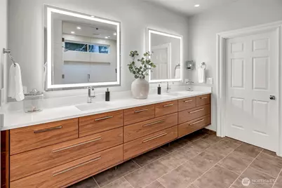 13023 167th Avenue NE, Redmond, WA 98052 - Photo 15