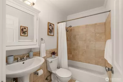3626 14th Avenue W #203, Seattle, WA 98119 - Photo 17