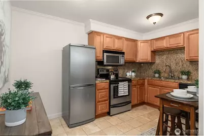 3626 14th Avenue W #203, Seattle, WA 98119 - Photo 9